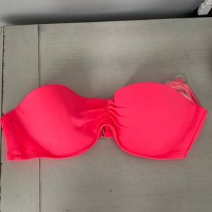 NWOT - Victoria’s Secret bikini top size 32B
